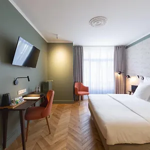 https://hotel-carlton.luxembourghotelsguide.com